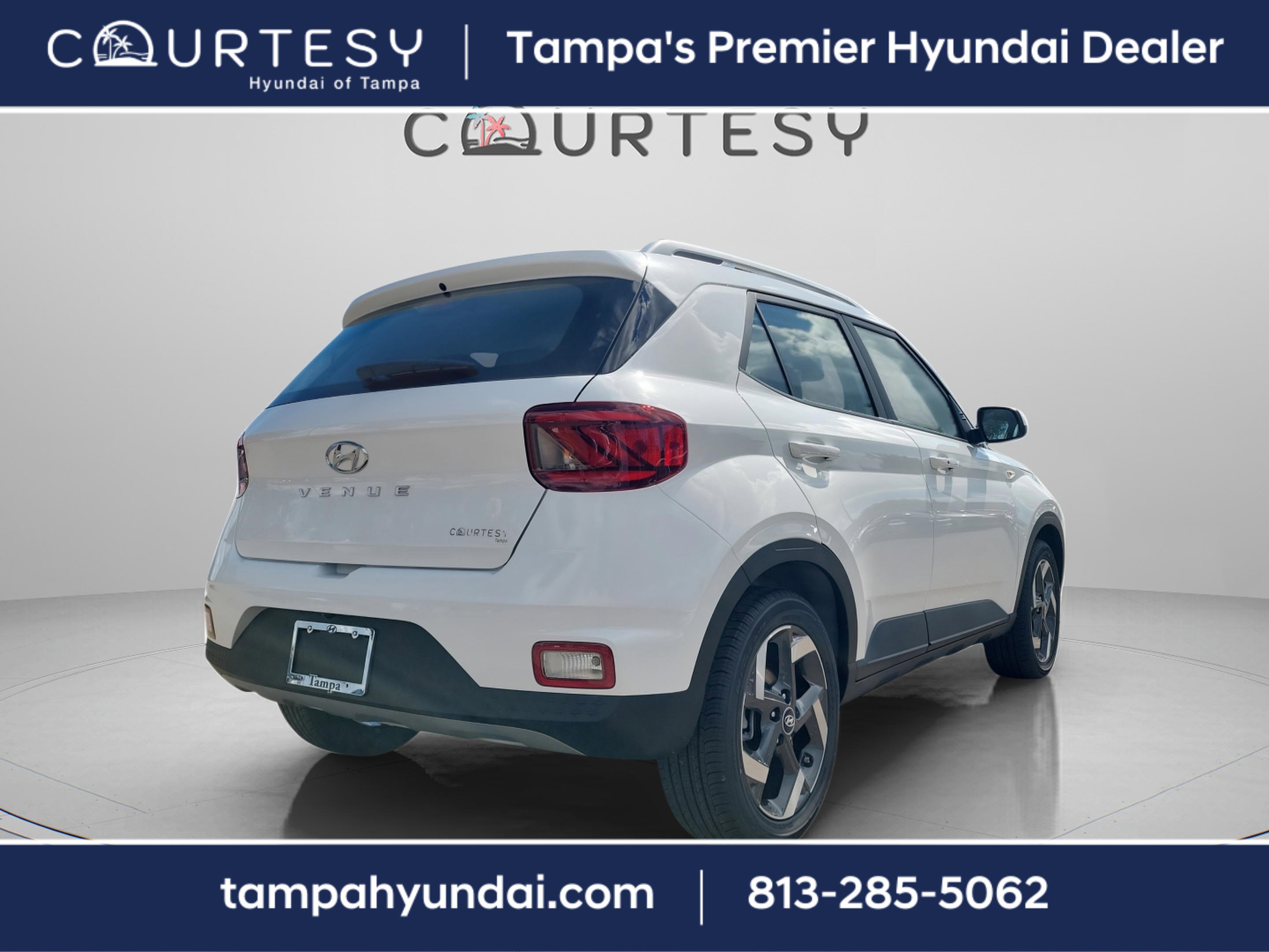 New 2026 Hyundai Venue SEL image 3