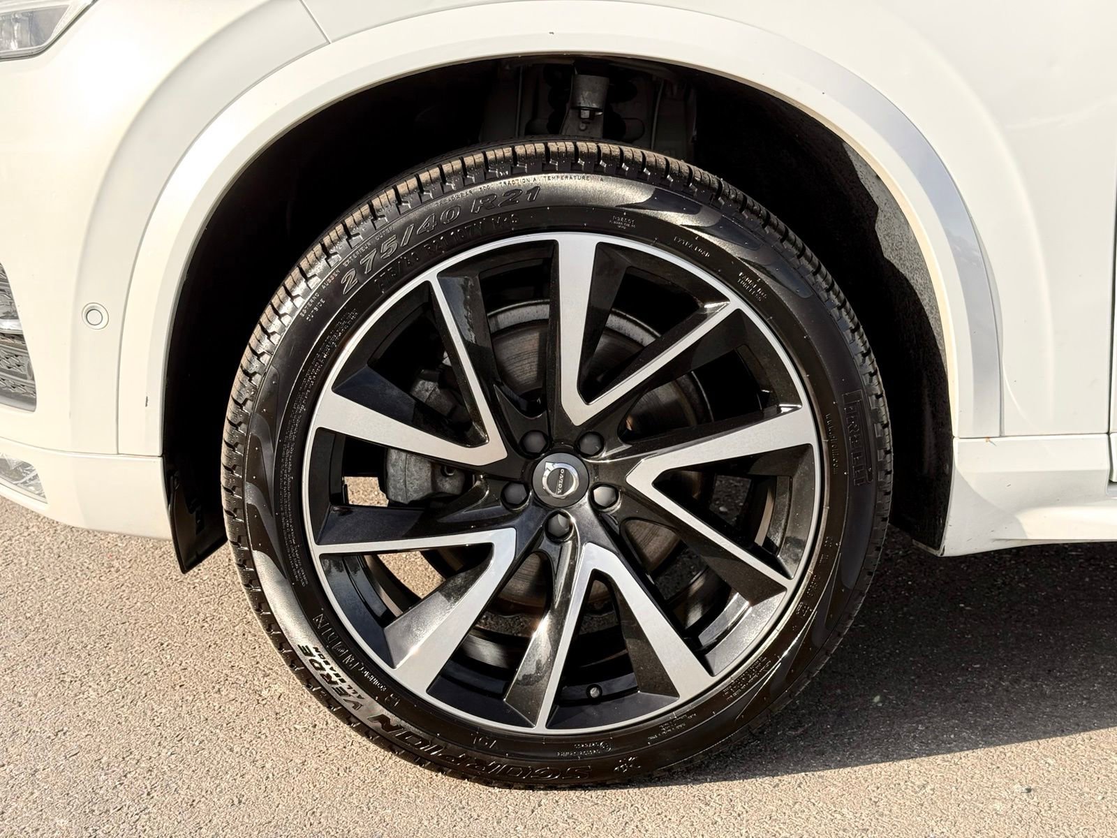 Used 2019 Volvo XC90 T6 Inscription w/ Protection Package Premier AWD/4WD image 15