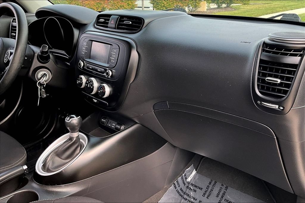 Used 2019 Kia Soul FWD image 24