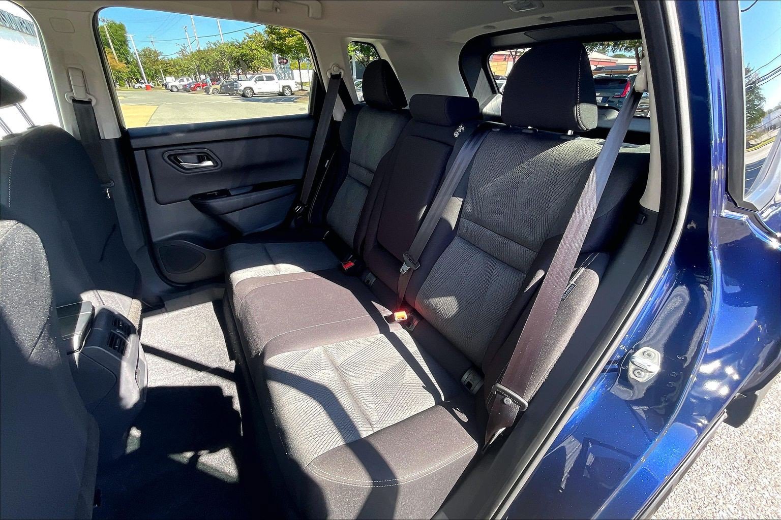 Used 2026 Nissan Rogue SV AWD/4WD image 30