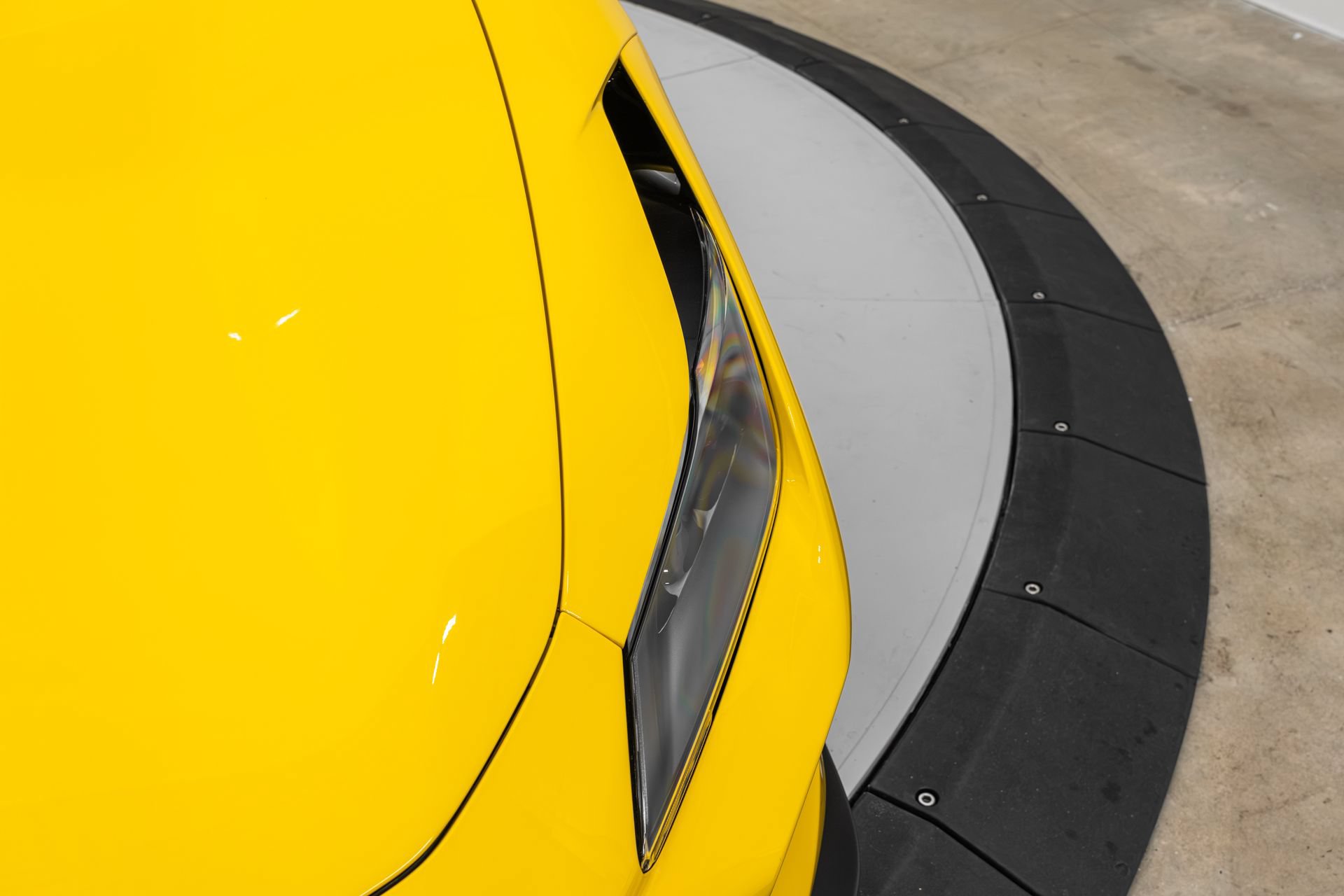 Certified 2022 Ferrari F8 Tributo RWD image 45