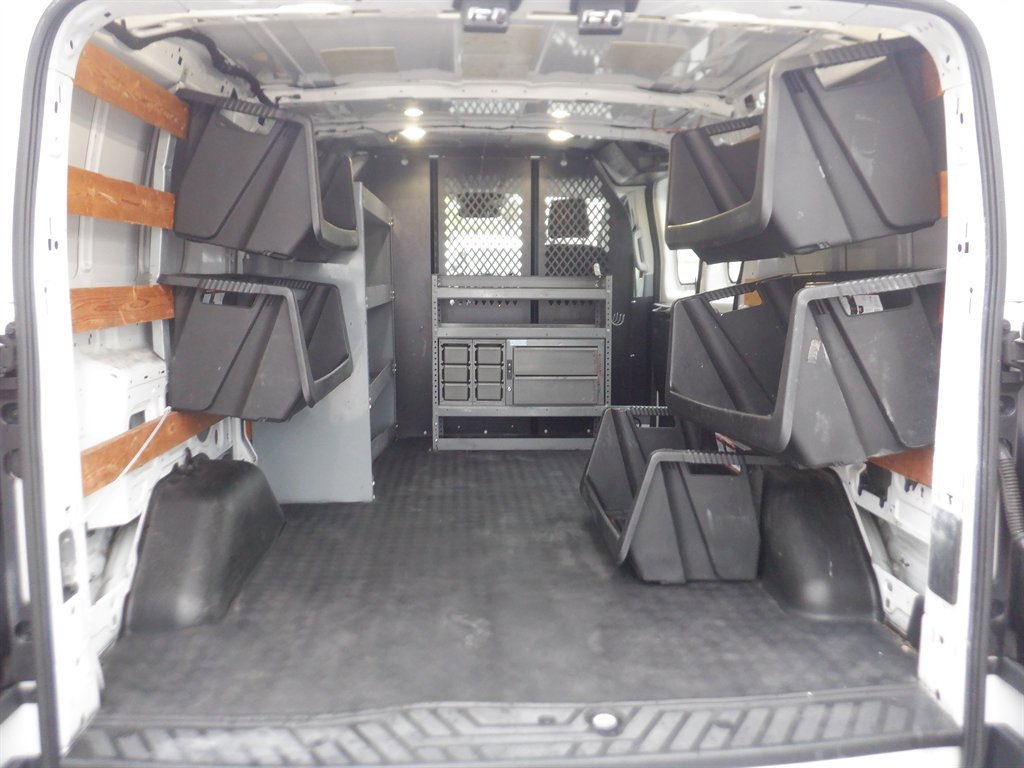Used 2017 Ford Transit 250 130 Low Roof w/ Exterior Upgrade Package RWD image 5