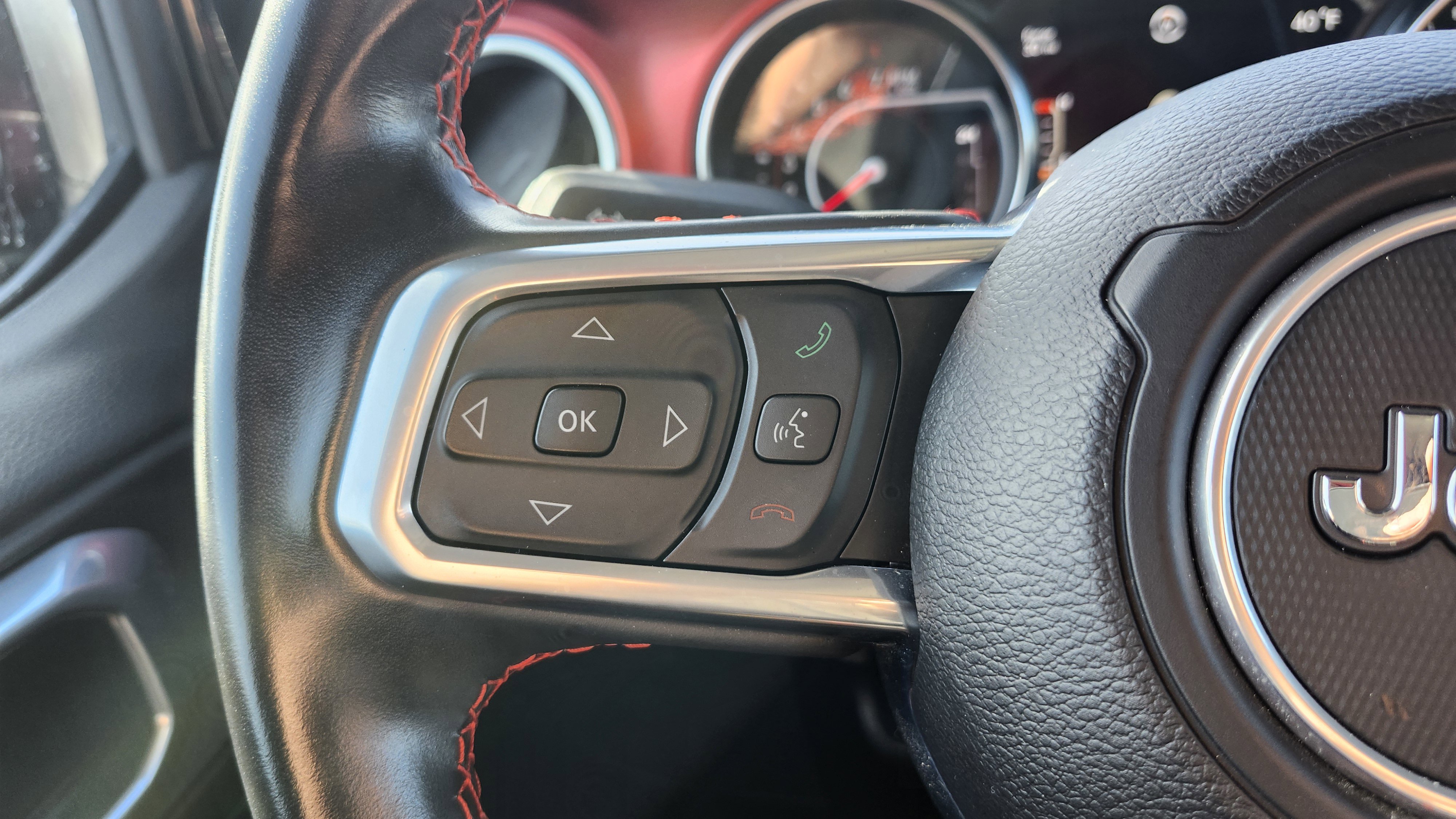 Used 2022 Jeep Wrangler Unlimited Rubicon w/ Steel Bumper Group image 32