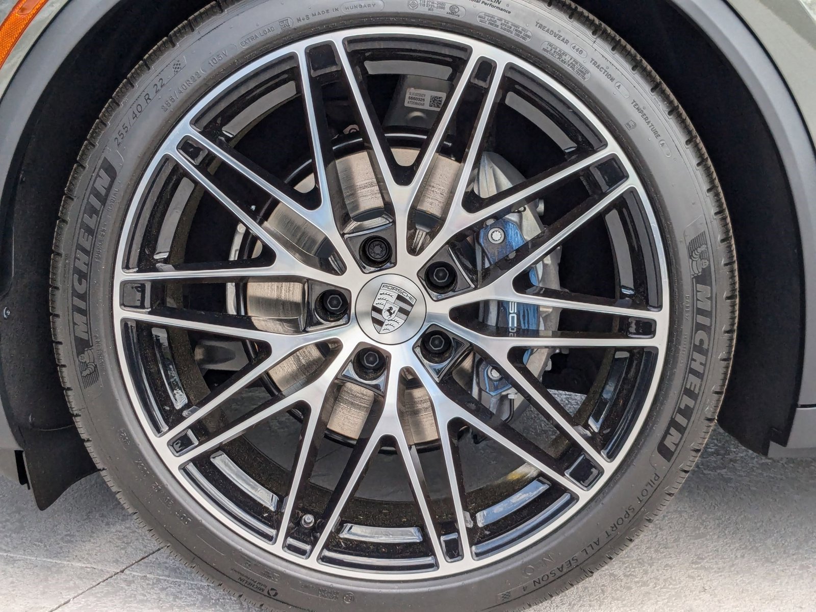 New 2025 Porsche Macan Electric RWD image 30