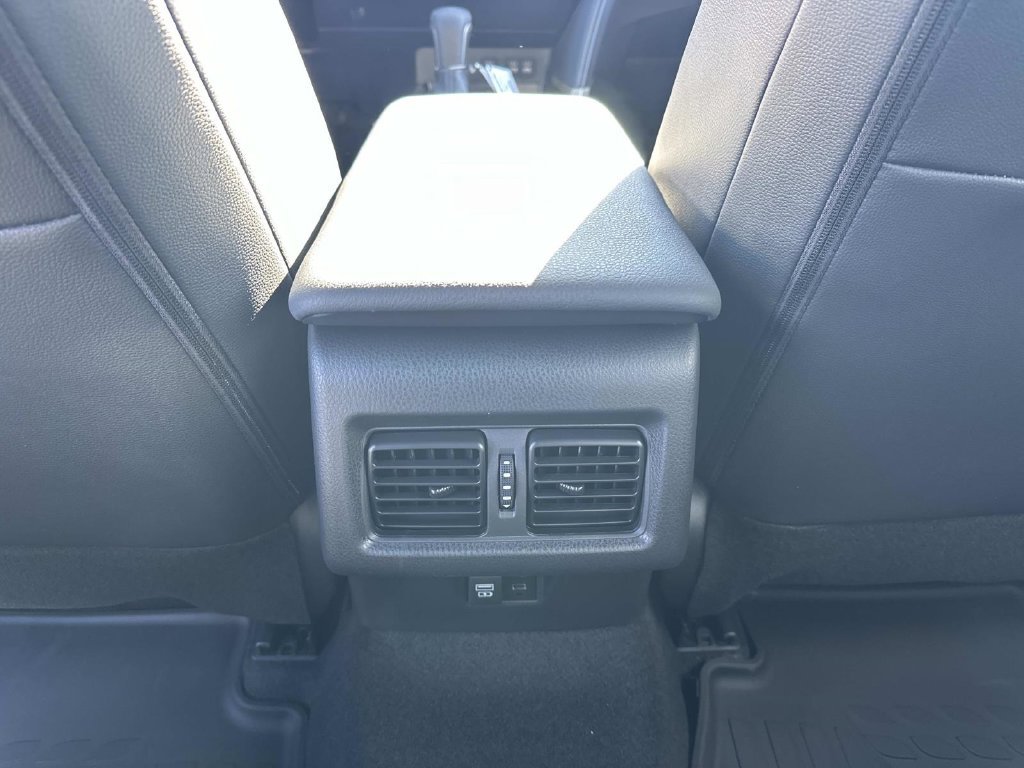 New 2026 Toyota Camry SE AWD/4WD image 13