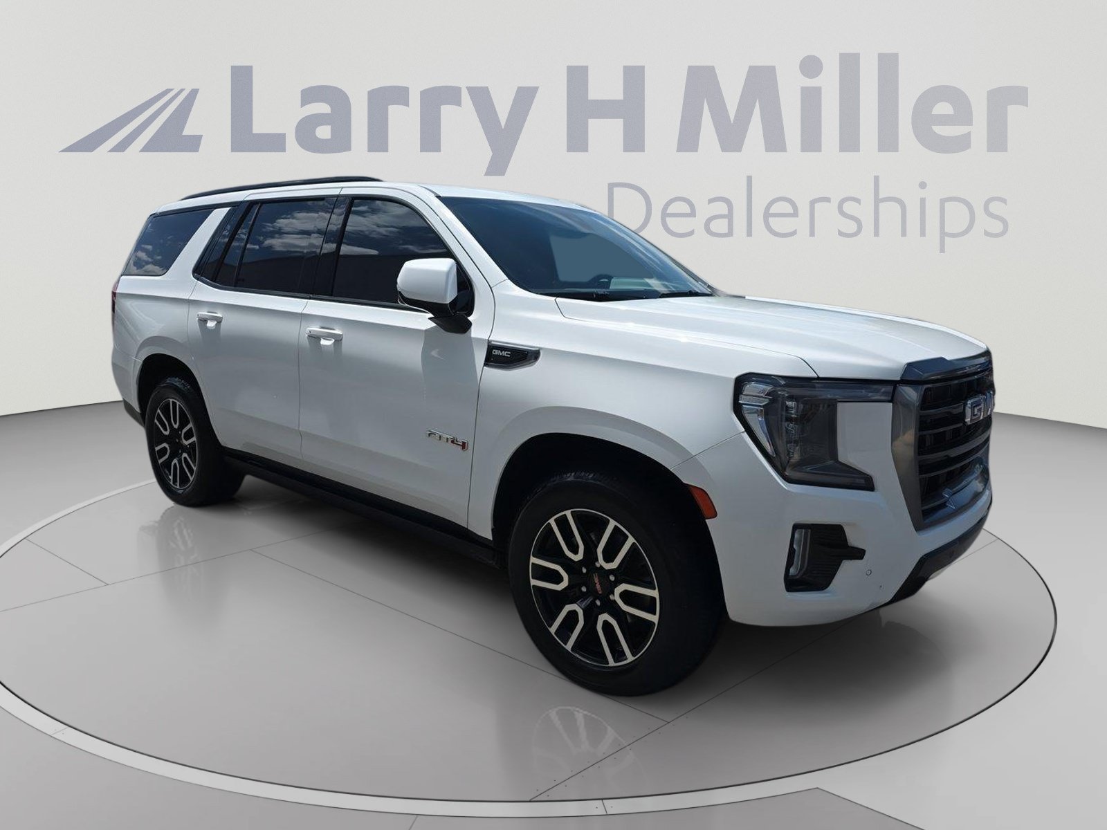 Certified 2021 GMC Yukon AT4 w/ AT4 Premium Plus Package AWD/4WD image 2