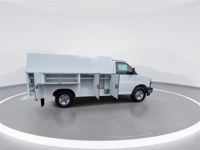 New 2025 GMC Savana 3500 w/ Power Convenience Package image 9