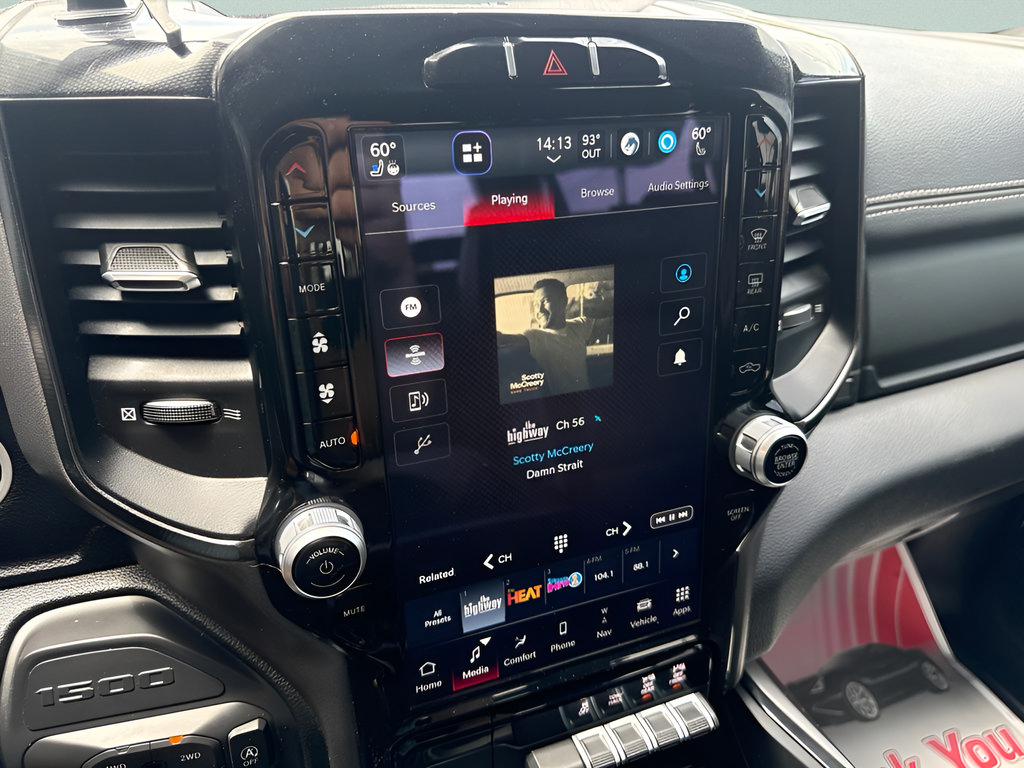 Used 2022 RAM 1500 Laramie AWD/4WD image 21