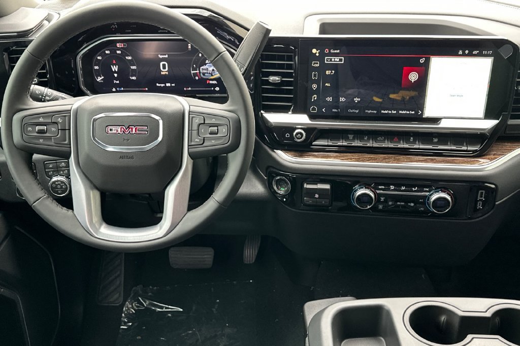 New 2026 GMC Sierra 2500 SLE w/ Preferred Package AWD/4WD image 17