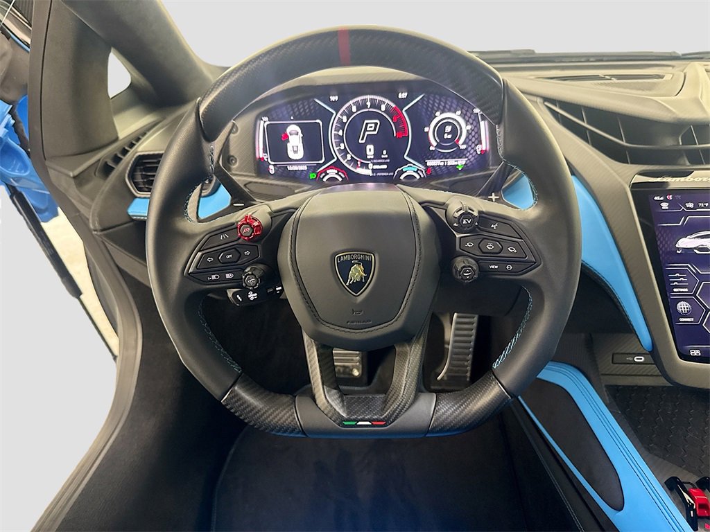 Used 2024 Lamborghini Revuelto image 11