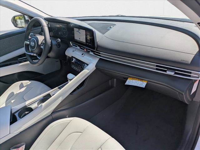 New 2025 Hyundai Elantra Limited FWD image 23
