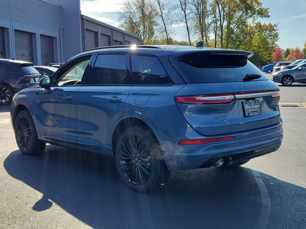 New 2026 Lincoln Corsair Premiere image 6