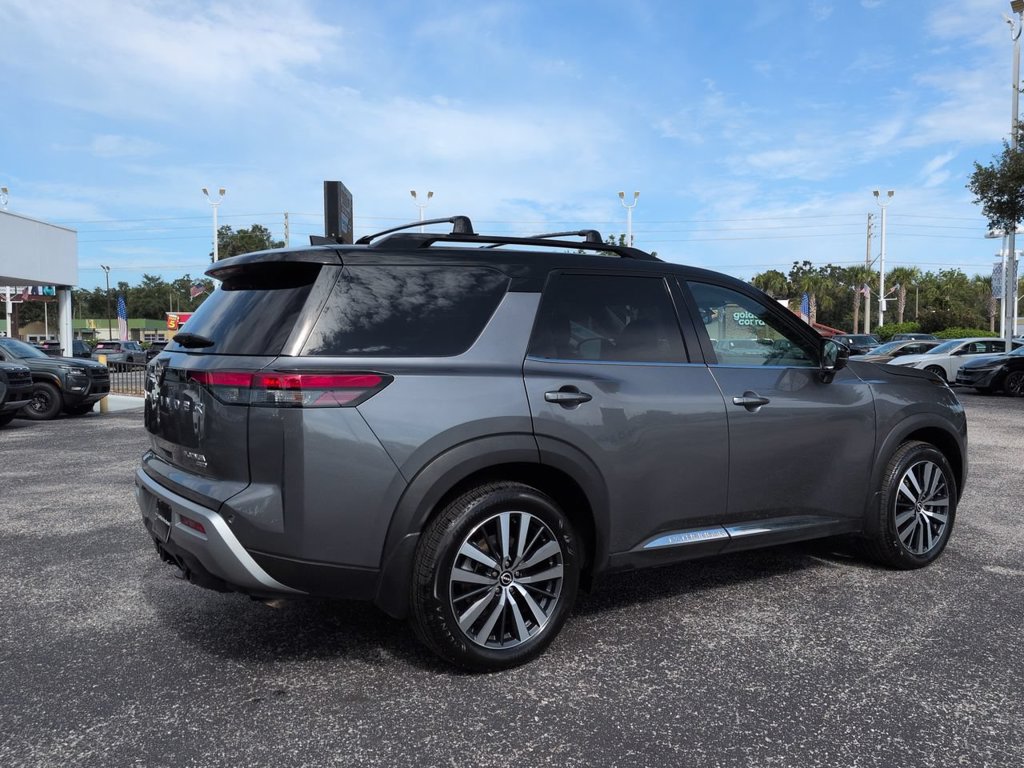 Certified 2022 Nissan Pathfinder Platinum w/ Cargo Package AWD/4WD image 4