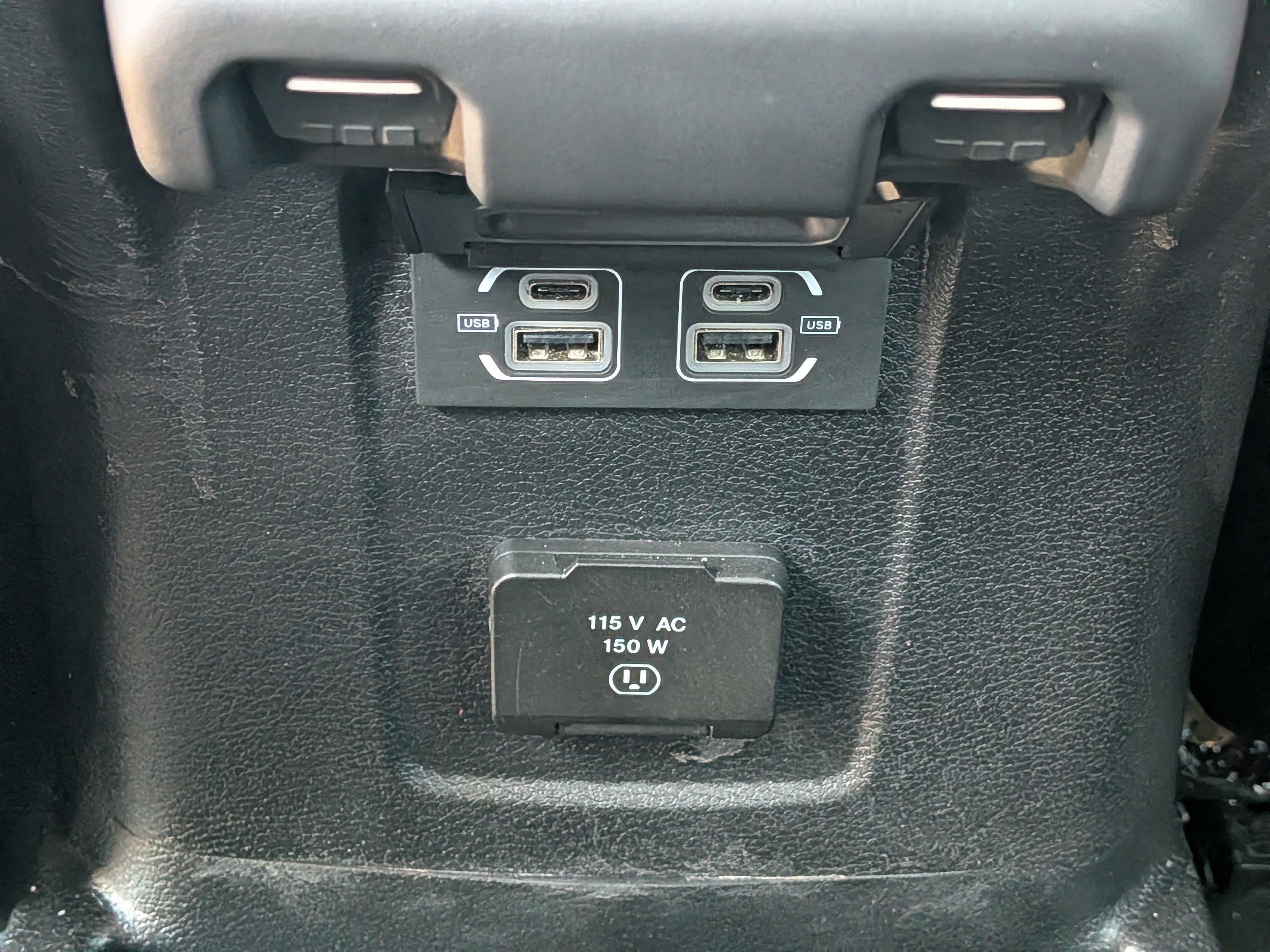 Used 2024 Jeep Wrangler Unlimited Rubicon 392 AWD/4WD image 16