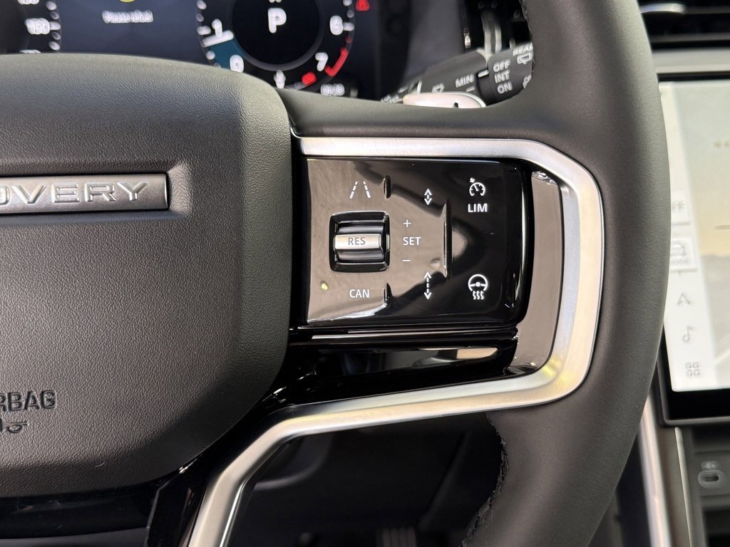 New 2025 Land Rover Discovery Sport S image 19