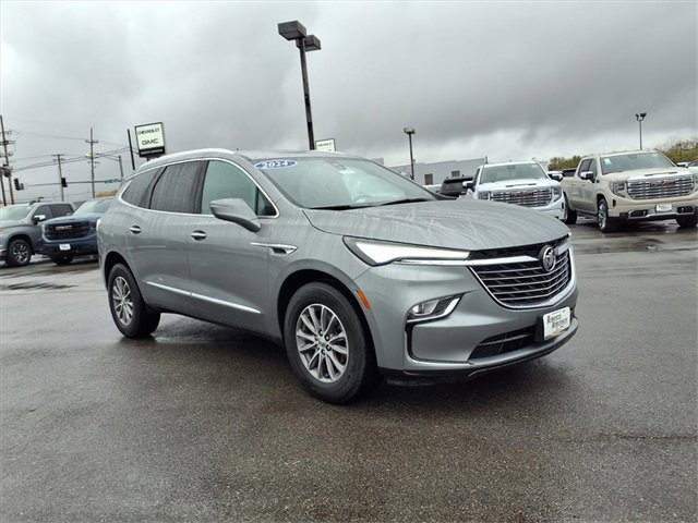 Used 2024 Buick Enclave Premium image 3