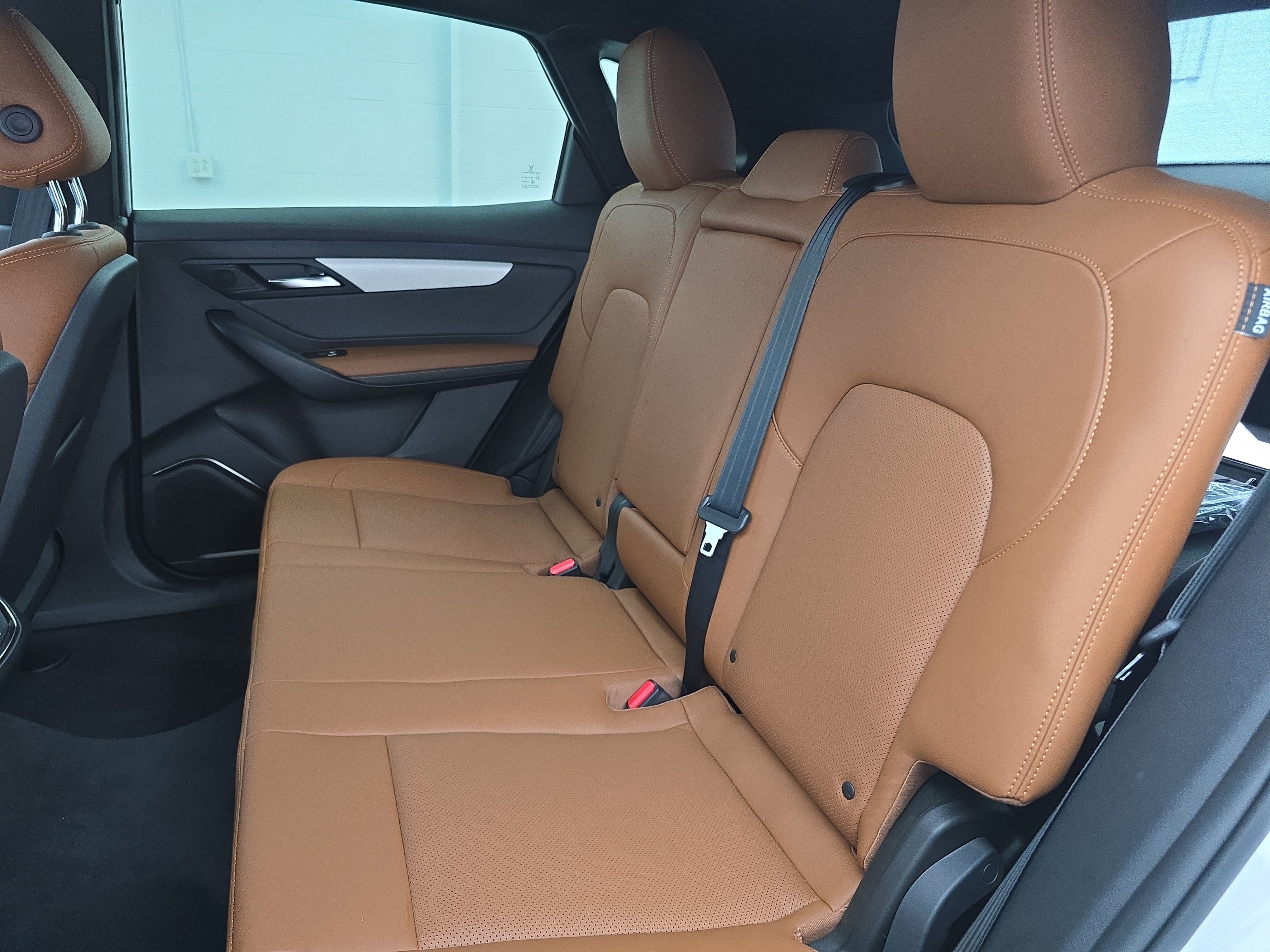 New 2025 VinFast VF 8 Plus image 14