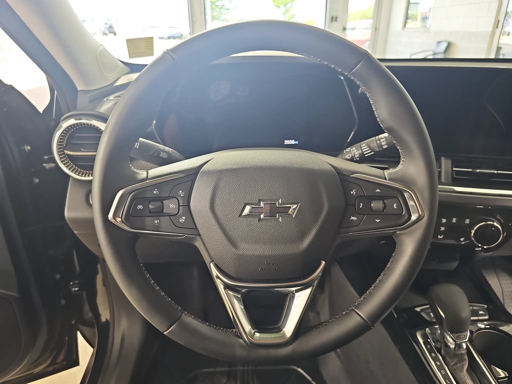 Certified 2026 Chevrolet Trax ACTIV w/ Driver Confidence Package FWD image 22