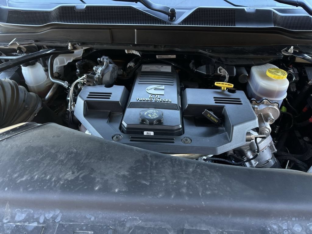 Used 2024 RAM 3500 Laramie w/ Towing Technology Group AWD/4WD image 29
