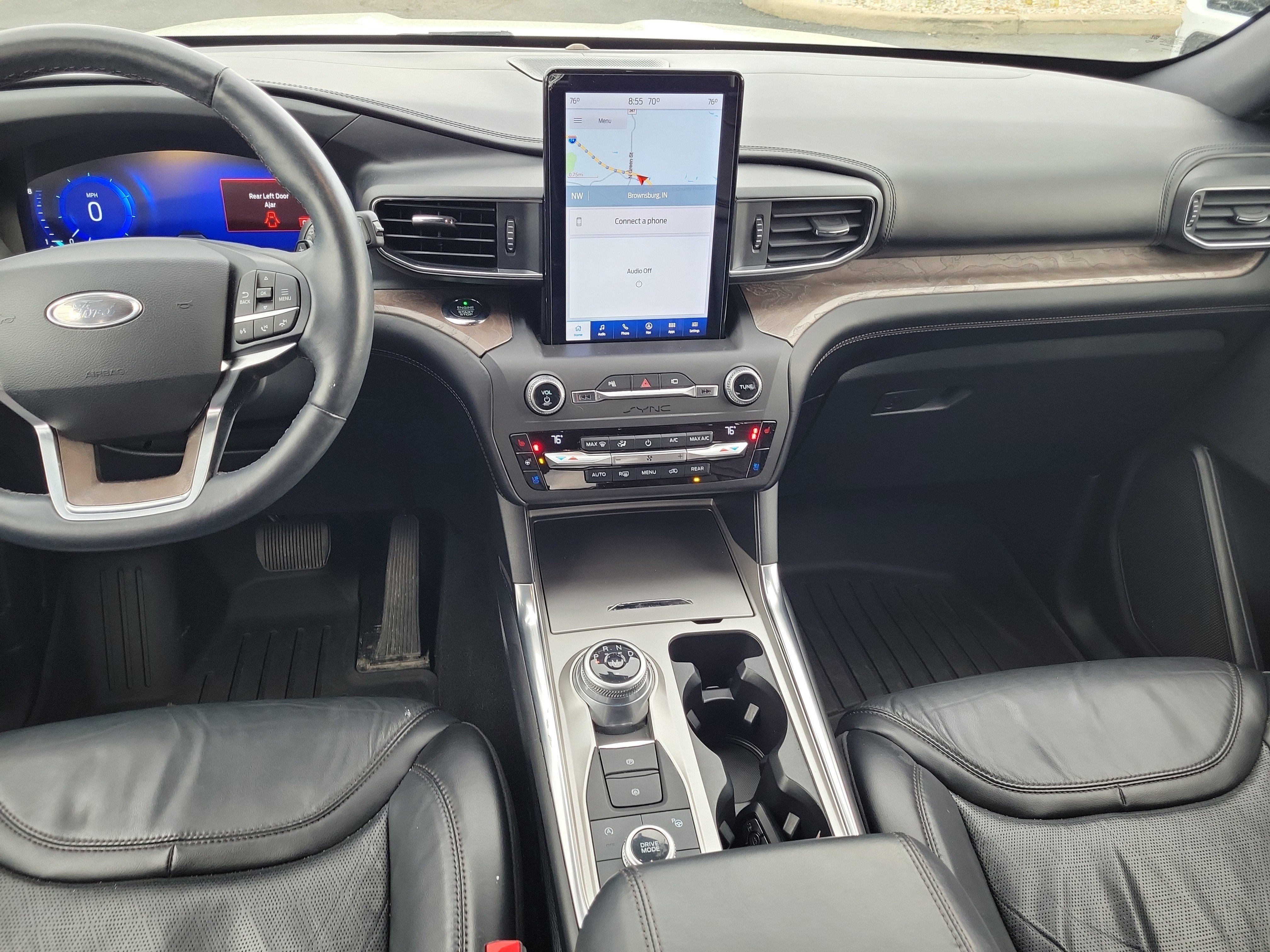 Used 2020 Ford Explorer Platinum w/ Premium Technology Package image 13