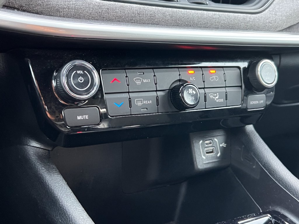 Used 2023 Jeep Compass Sport AWD/4WD image 25