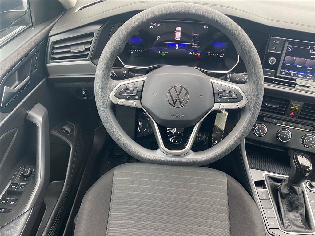 Certified 2023 Volkswagen Jetta S image 5