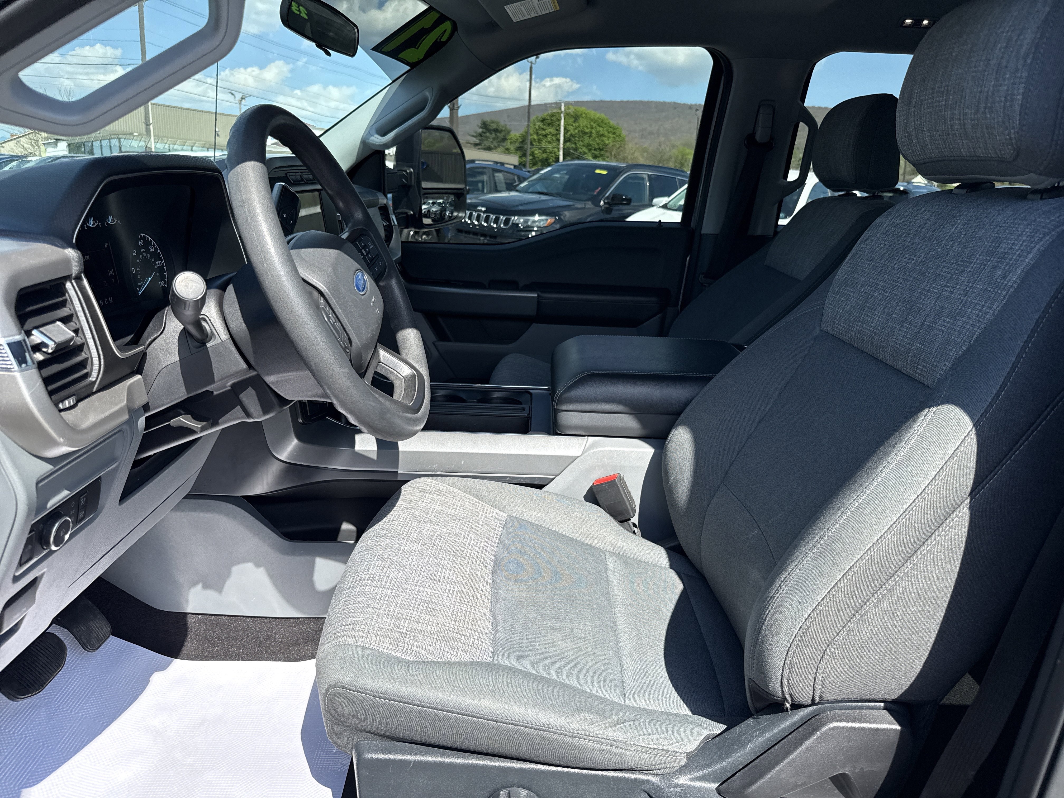 Used 2021 Ford F150 XLT AWD/4WD image 12