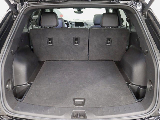 Used 2022 Chevrolet Blazer RS w/ Driver Confidence II Package AWD/4WD image 32