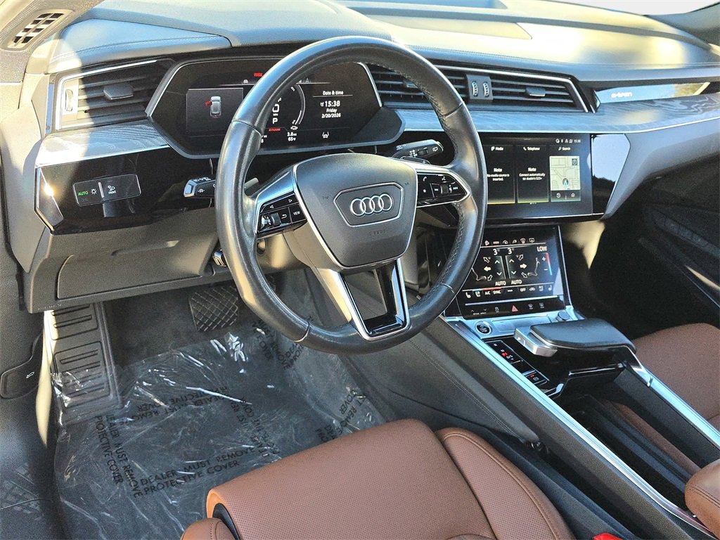 Certified 2022 Audi e-tron Chronos image 16