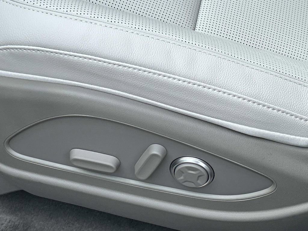 New 2026 Hyundai Palisade Limited image 17