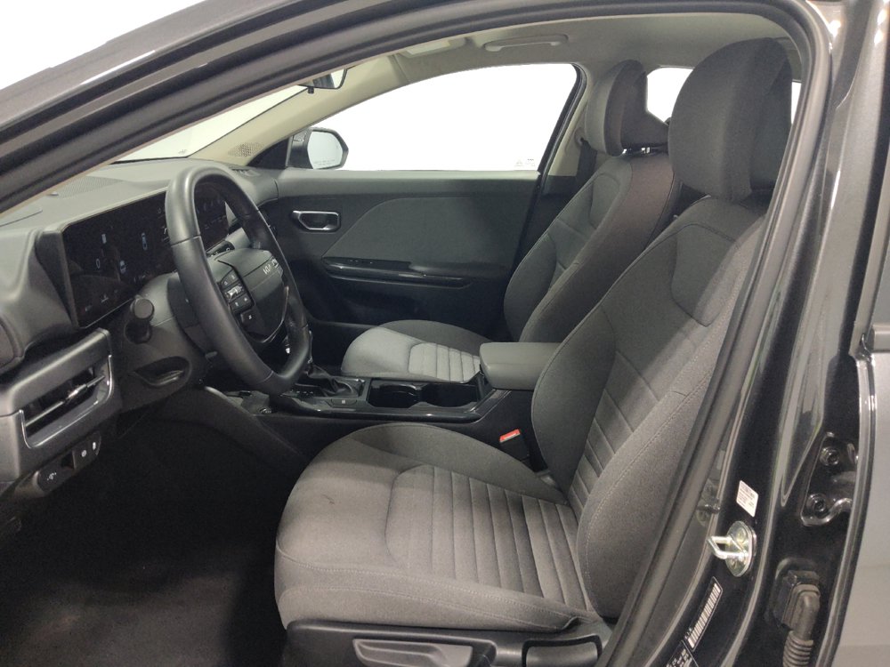 Used 2025 Kia K4 EX FWD image 17