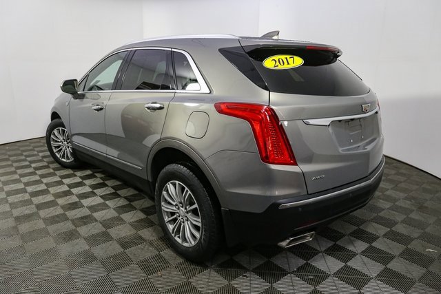 Used 2017 Cadillac XT5 Luxury w/ Driver Awareness Package image 7