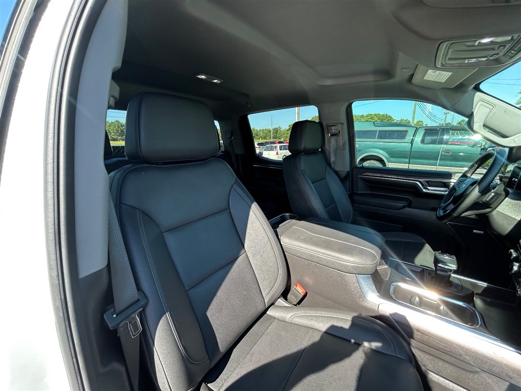 Used 2023 Chevrolet Silverado 1500 LTZ AWD/4WD image 37