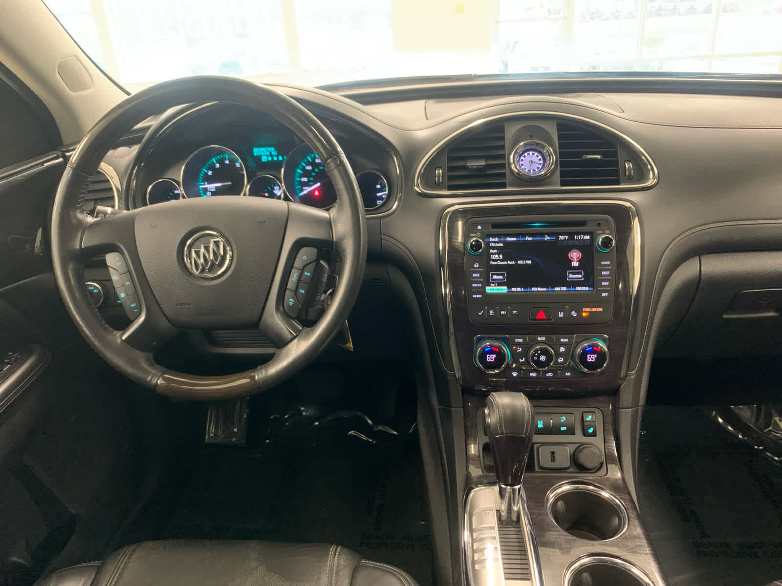 Used 2015 Buick Enclave Leather image 17