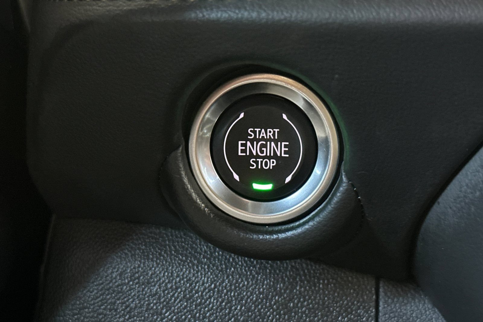Certified 2025 Chevrolet Tahoe Premier AWD/4WD image 32