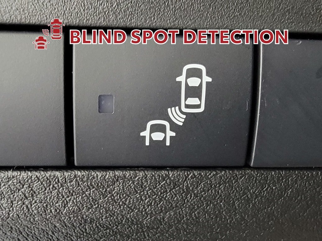 Used 2022 Nissan Kicks S FWD image 24