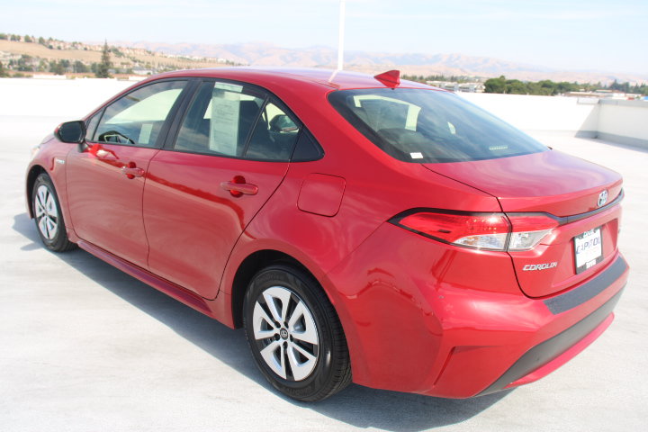 Used 2021 Toyota Corolla LE FWD image 5
