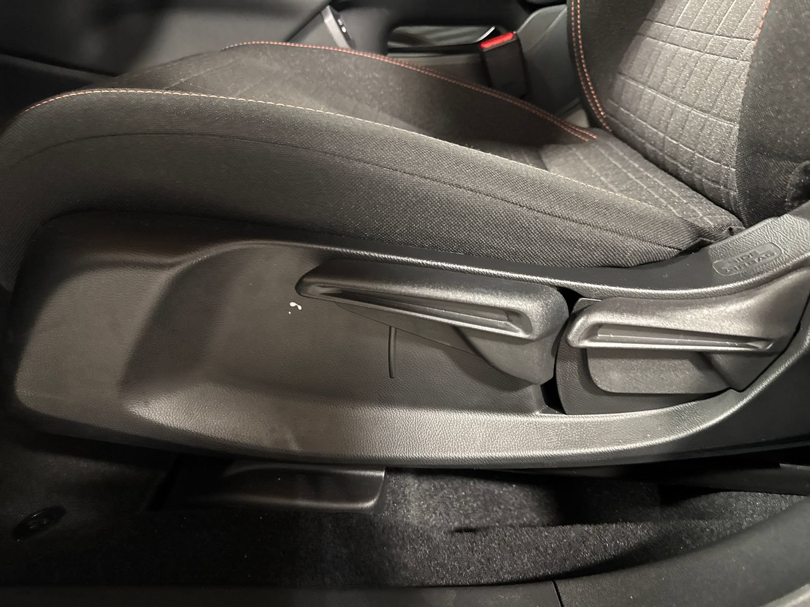 Certified 2024 Honda HR-V Sport image 15