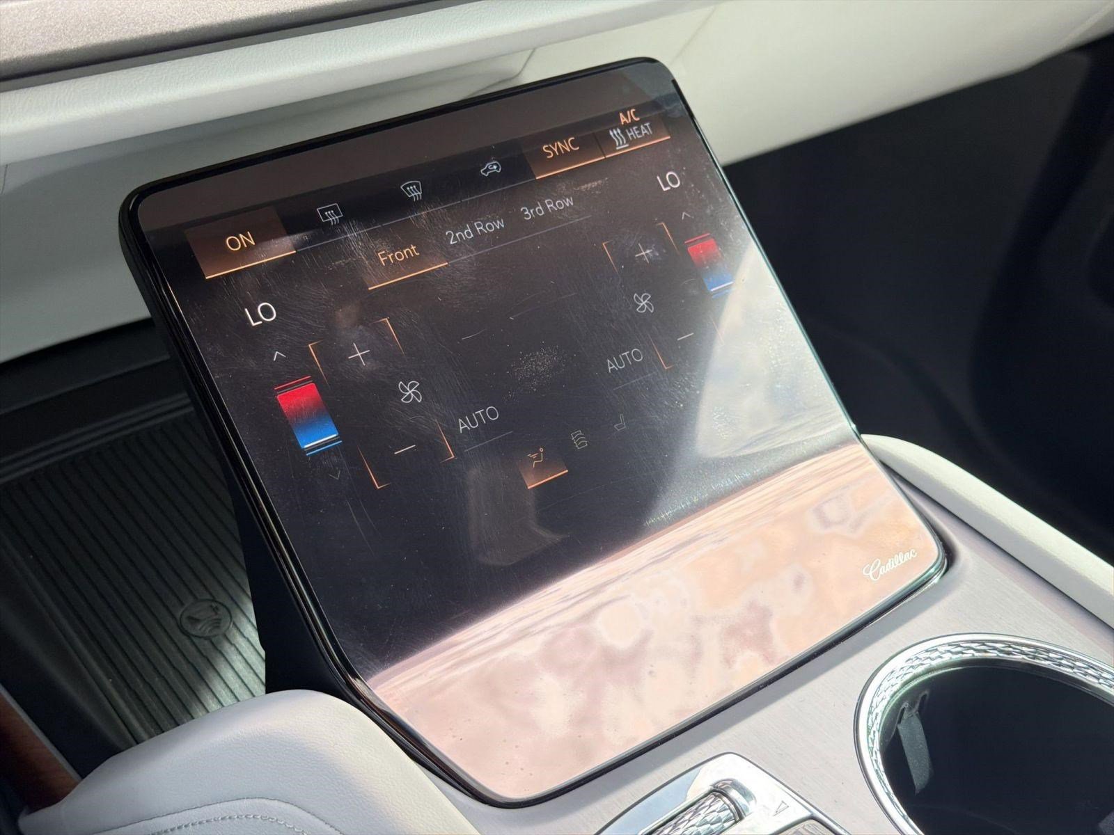 New 2026 Cadillac Vistiq Sport w/ LPO, Floor Liner Package AWD/4WD image 25