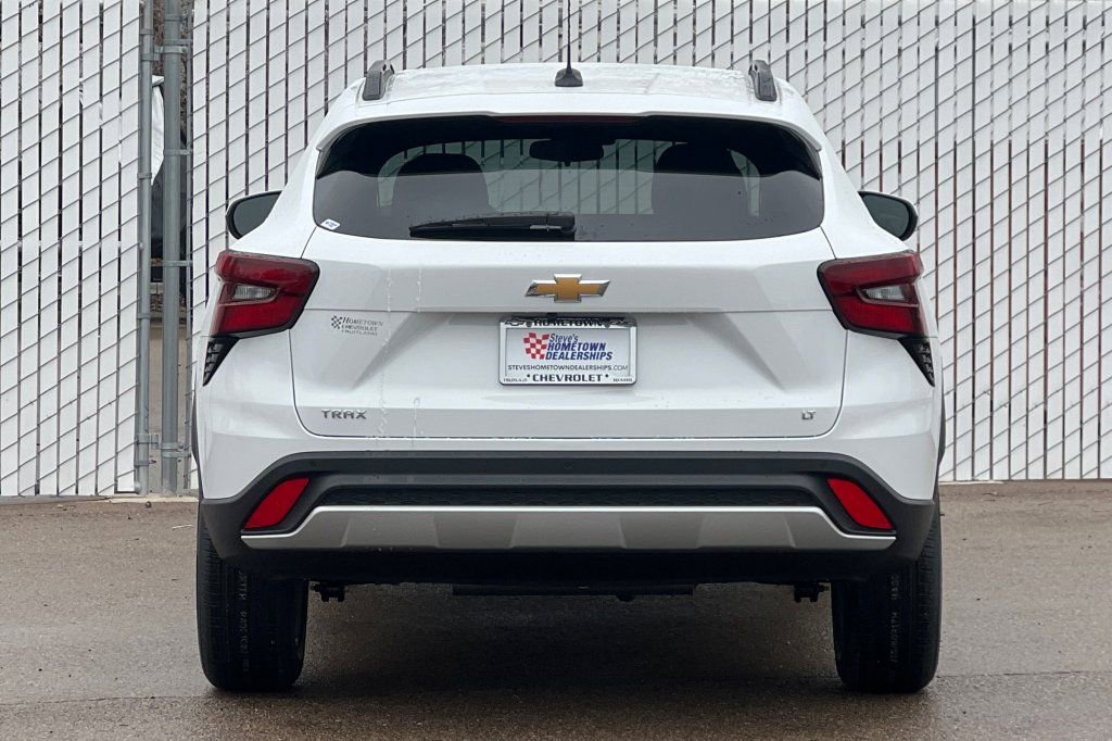 New 2026 Chevrolet Trax LT w/ Driver Confidence Package image 5
