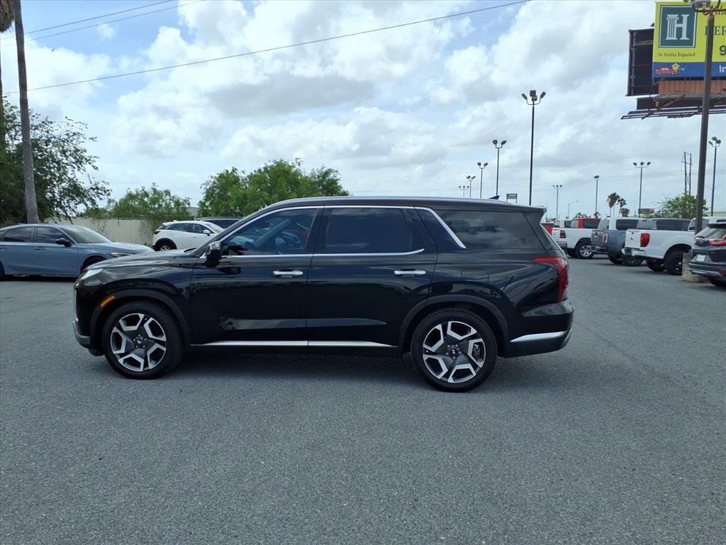 Used 2023 Hyundai Palisade Limited FWD image 5