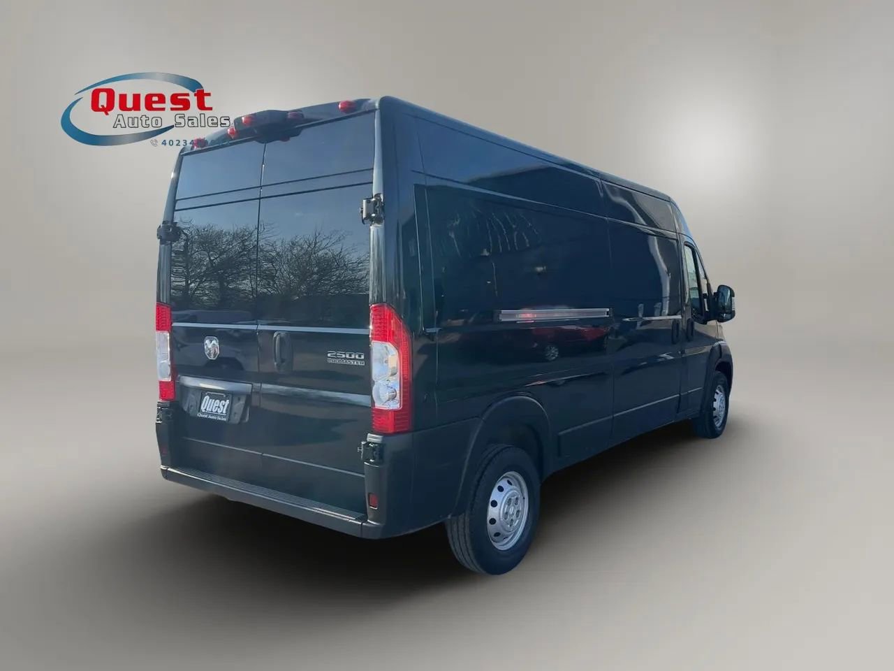 Used 2023 RAM ProMaster 2500 FWD image 3