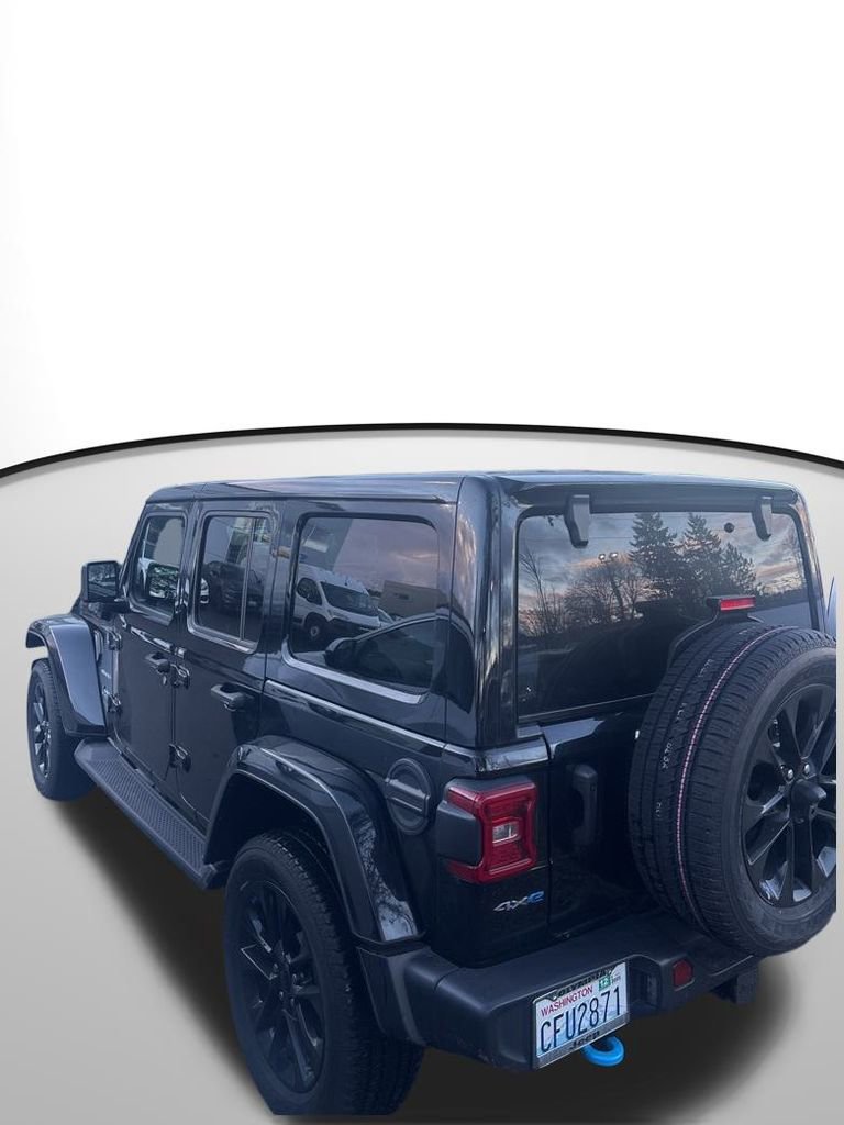 Used 2023 Jeep Wrangler Unlimited Sahara w/ Cold Weather Group image 11