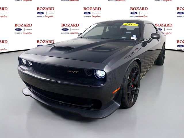 Used 2017 Dodge Challenger SRT Hellcat RWD image 4