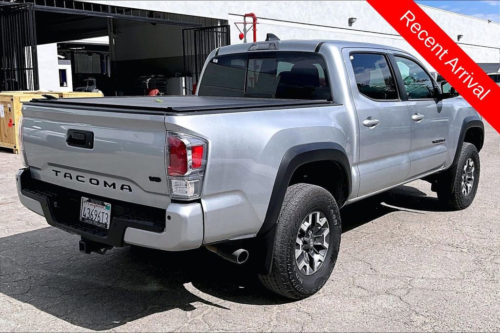 Used 2023 Toyota Tacoma TRD Off-Road w/ TRD Premium Off Road Package AWD/4WD image 4