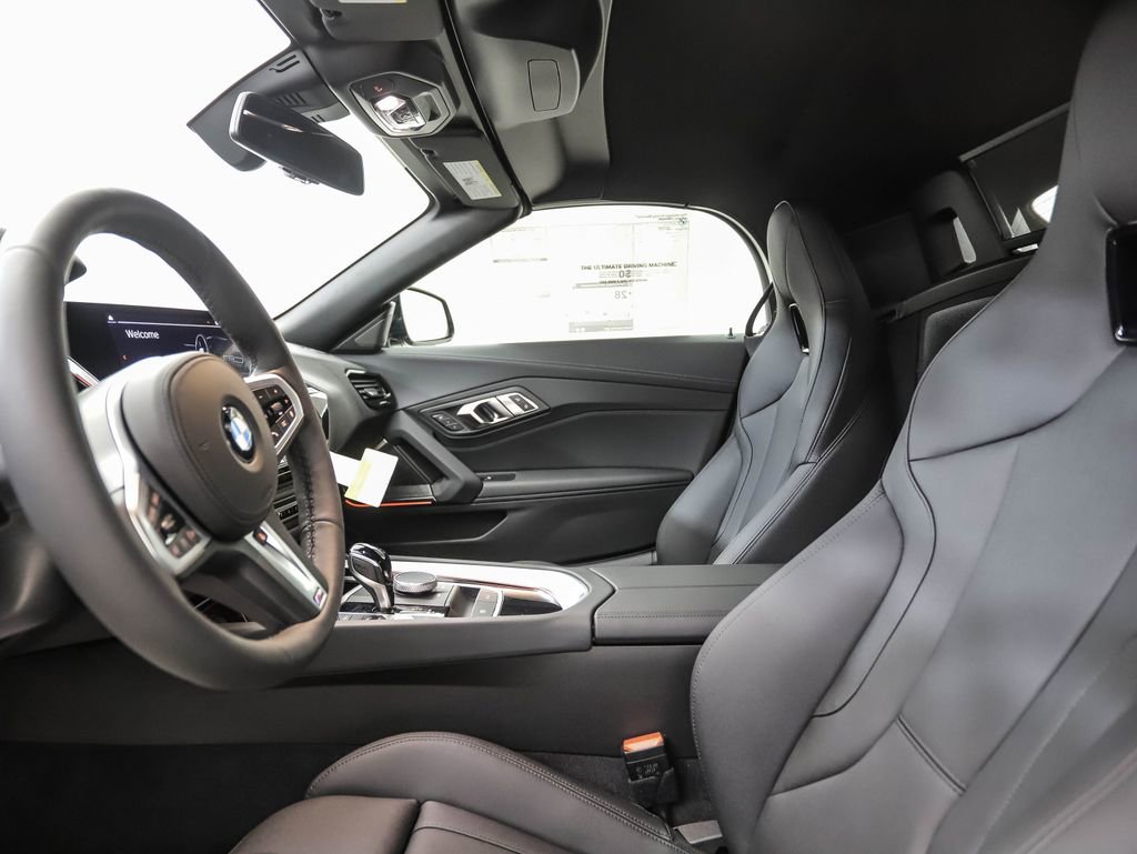 Used 2025 BMW Z4 sDrive30i w/ Premium Package image 10