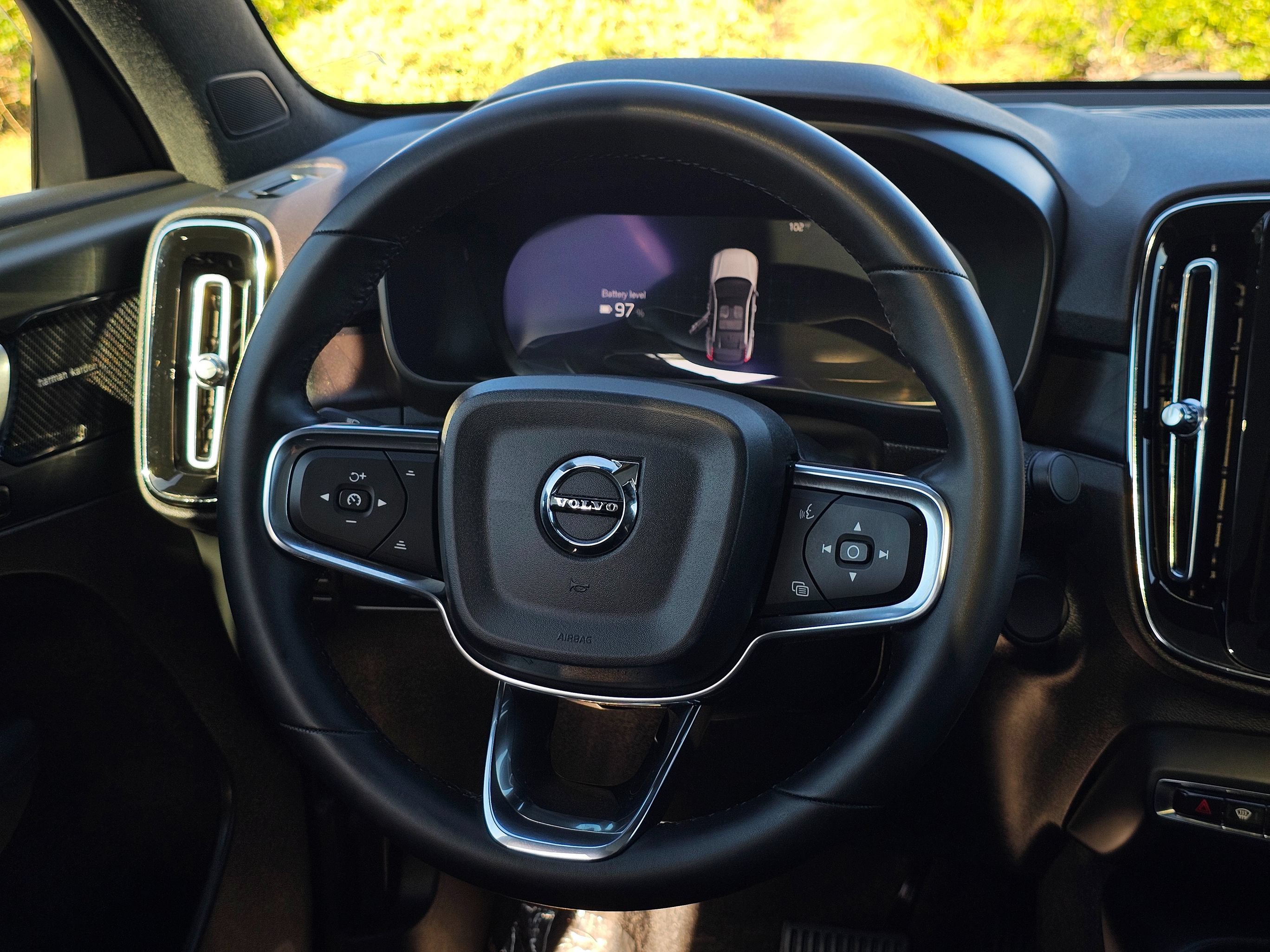 Used 2024 Volvo C40 P8 Recharge Ultimate w/ Protection Package Premier AWD/4WD image 28