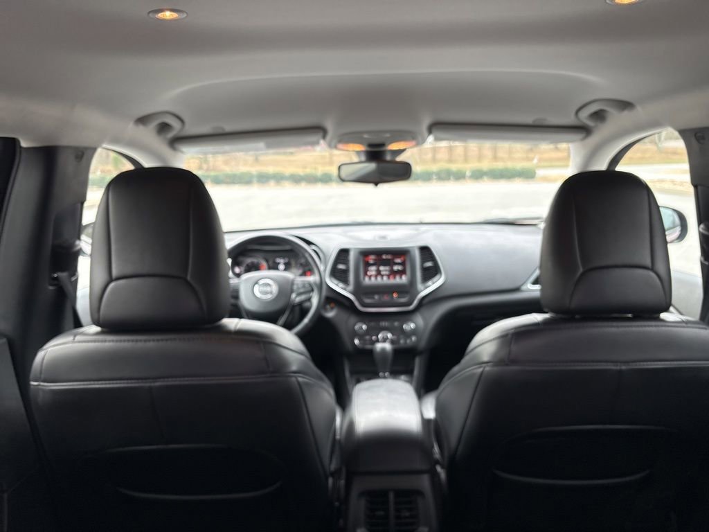 Used 2021 Jeep Cherokee Altitude image 11