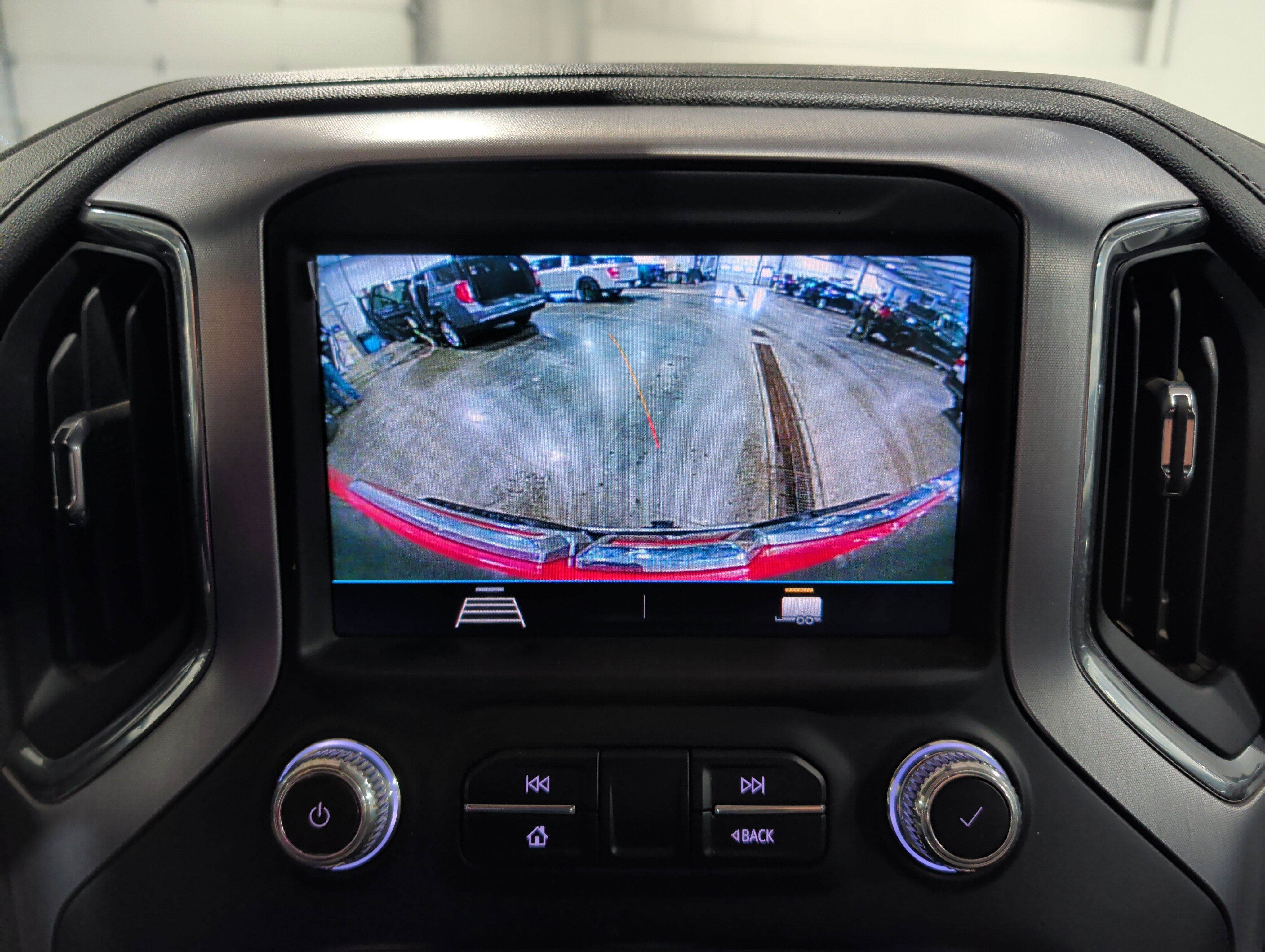 Used 2022 GMC Sierra 3500 SLE w/ SLE Value Package image 11