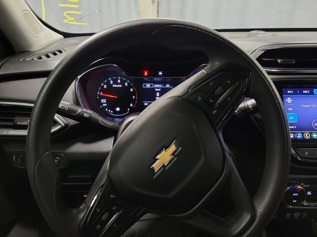Used 2021 Chevrolet TrailBlazer LT w/ Convenience Package image 14